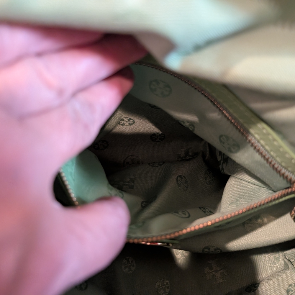 Tory Burch Green Leather Tote Bag Purse - Picture 7 of 13